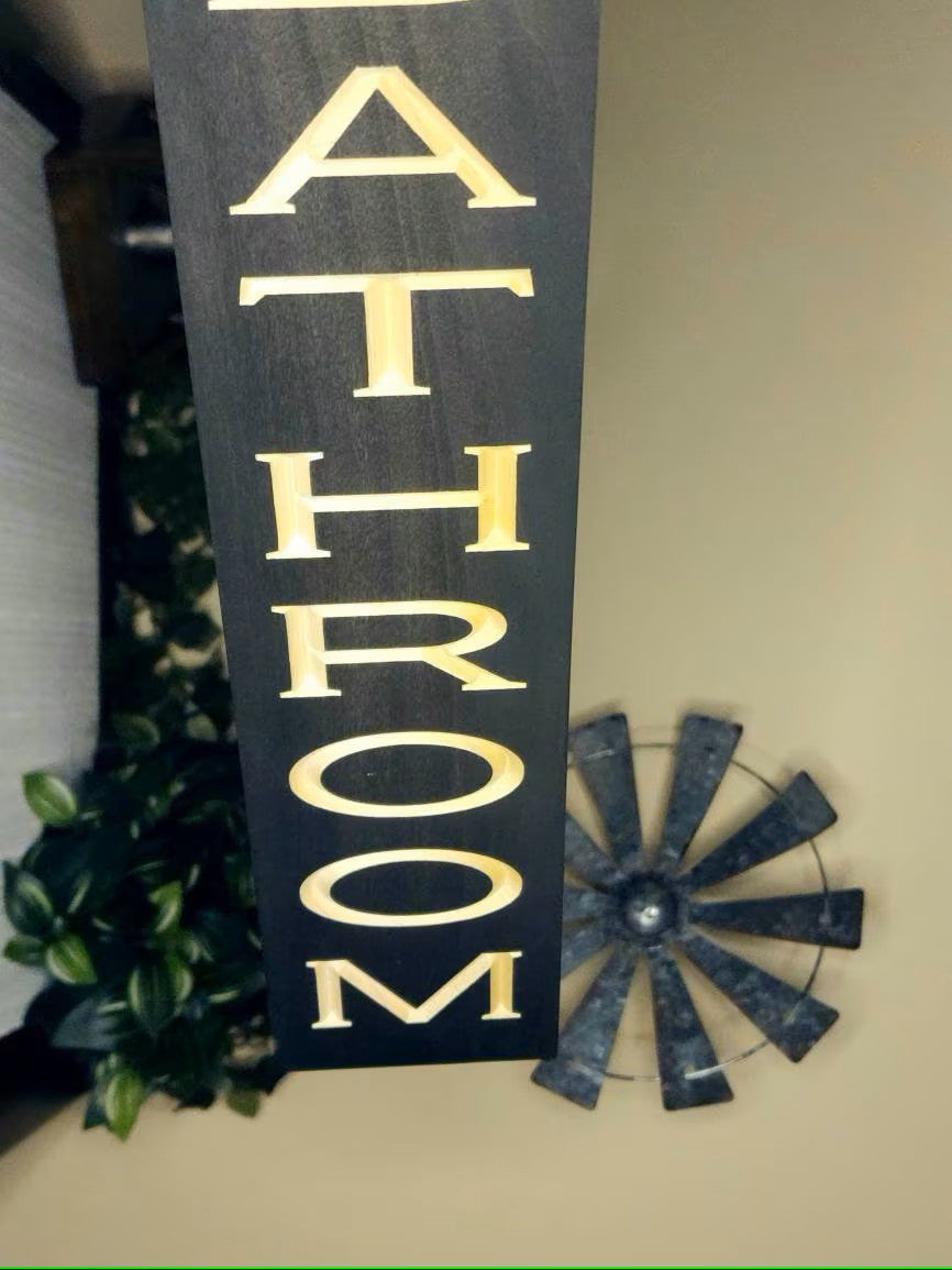 Farmhouse-style bathroom plaque for guest bathroom wall art