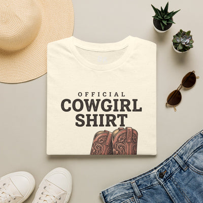 Official Cowgirl Shirt boots tee in S