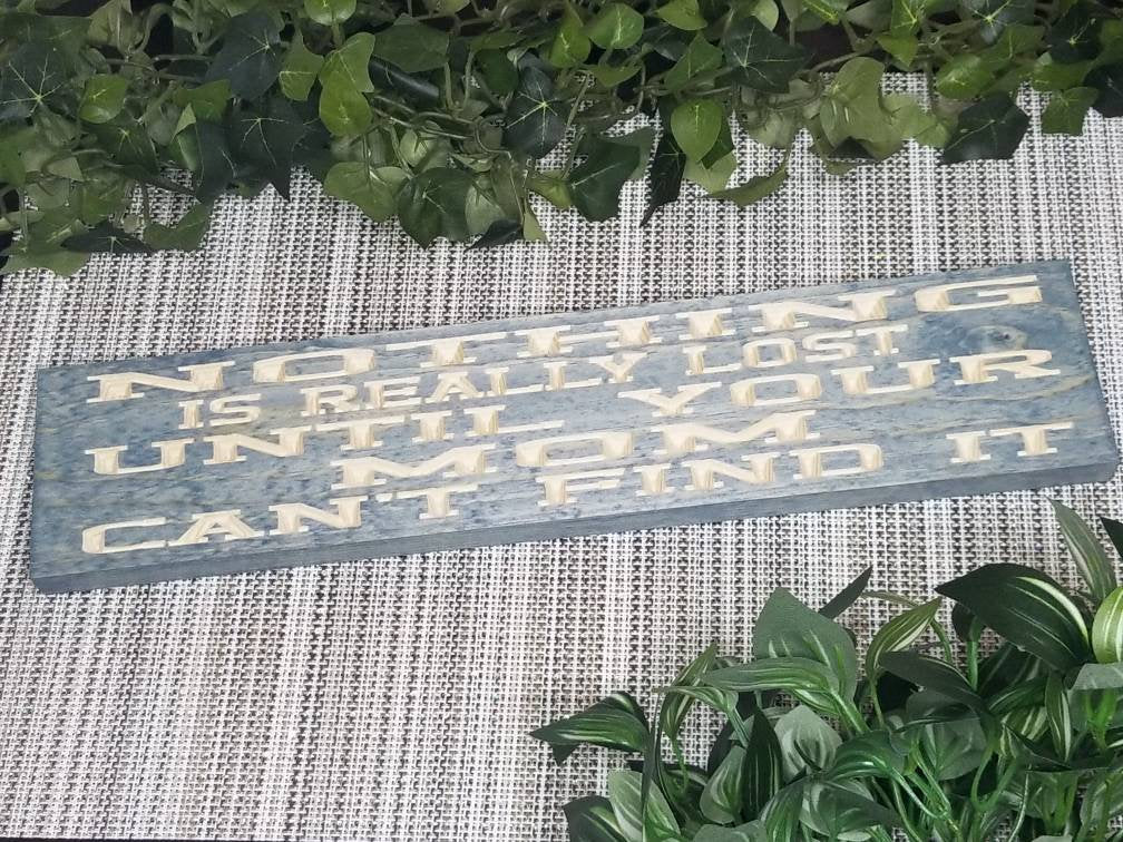 Funny mom sign, mom wall decor, mother appreciation sign, kitchen mom sign.
