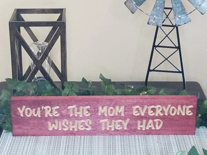 Mom gratitude decor, mom quote sign, heartfelt mom gift, mom wall art, mom keepsake sign.
